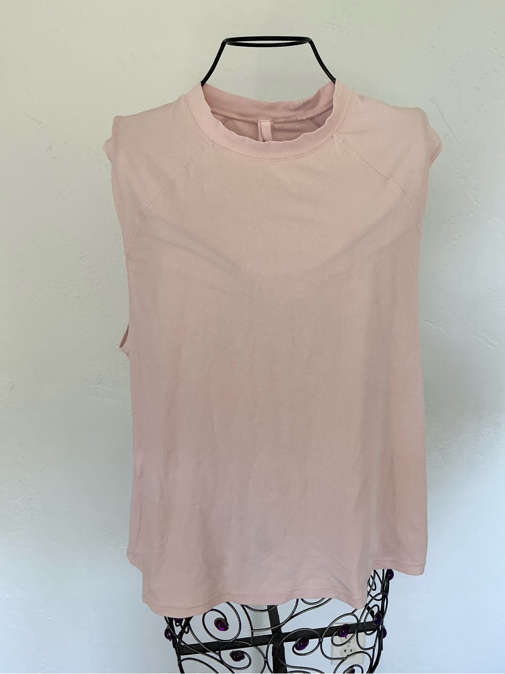 SKIMS Sleeveless Crewneck Muscle Tee - Blush Pink